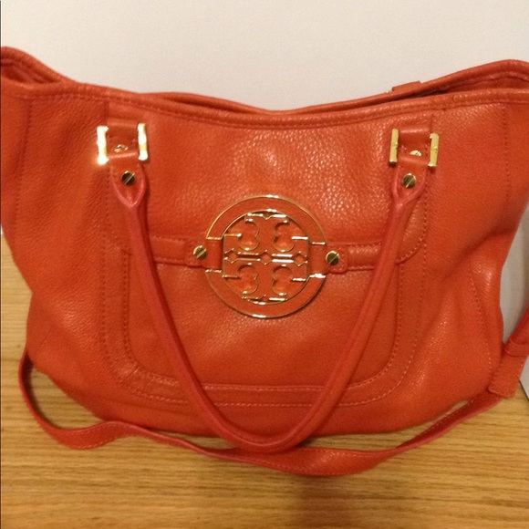 $Price Drop$ Tory Burch Amanda Hobo! - Picture 2 of 7